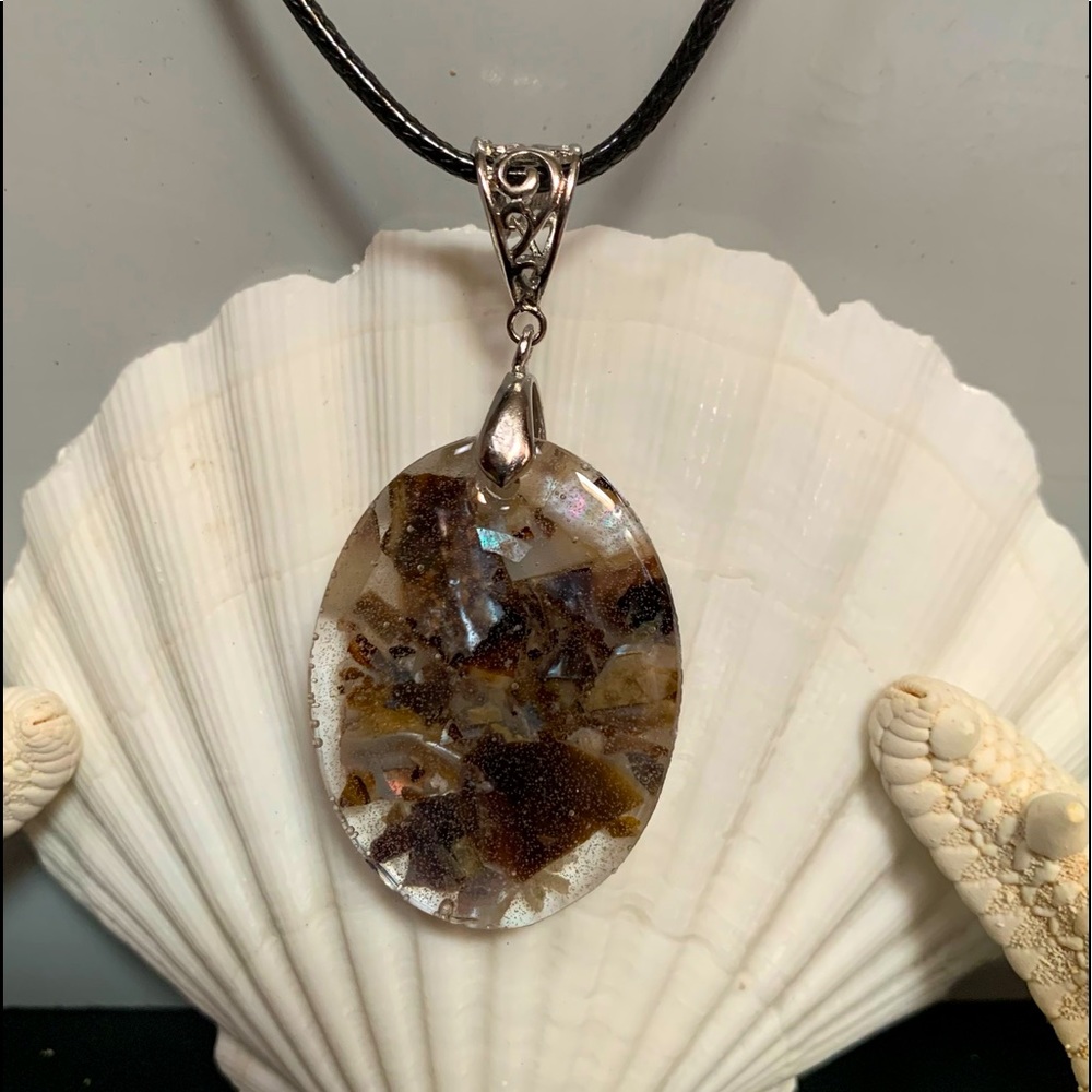 Oyster Shell Pendant with Necklace